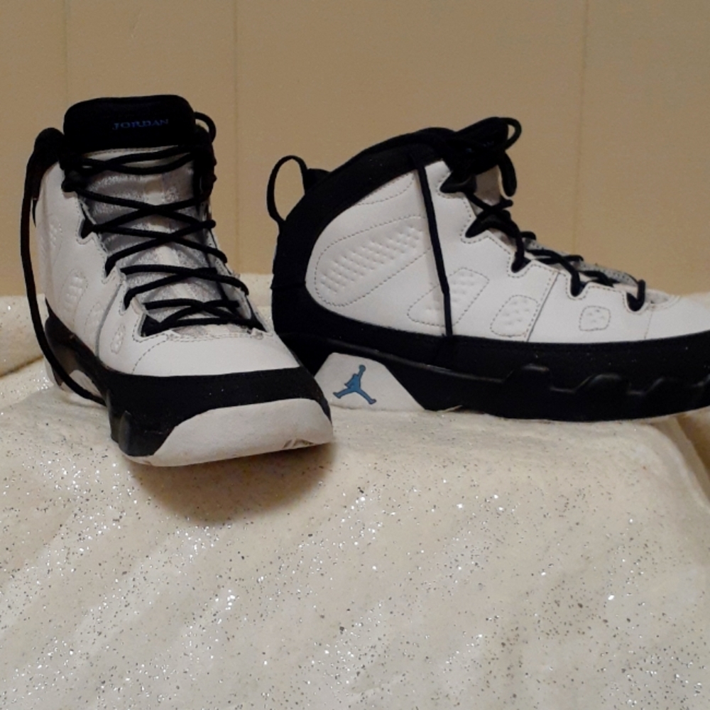 Size 3Y Jordans